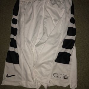 Nike elite basketball shorts barely worn